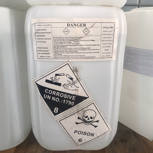 Axit Hydrofluoric (HF) Trung Quốc – Hóa chất dùng trong công nghiệp xử lý khắc kính và chế tạo linh kiện