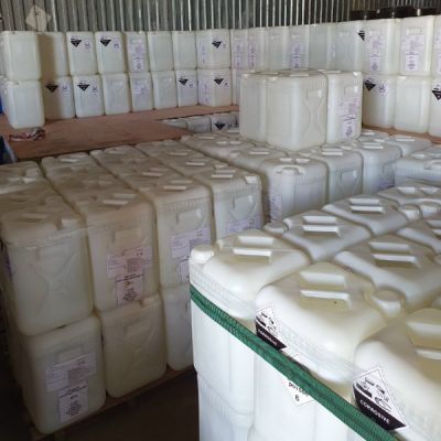 Axit Hydrofluoric (HF) Trung Quốc – Hóa chất dùng trong công nghiệp xử lý khắc kính và chế tạo linh kiện
